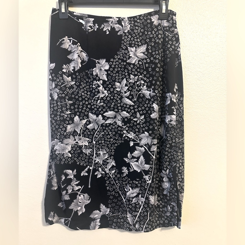 Vintage 90's BCBG Black White Floral Print Pullover Low Rise Midi Skirt L